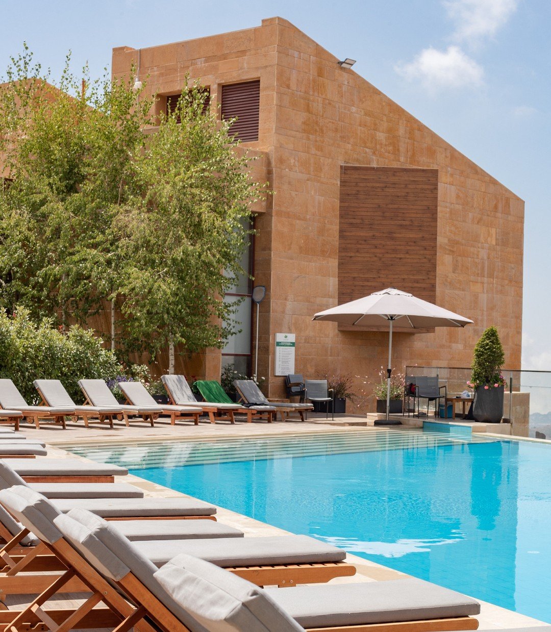 website design and development for Oakridge Faqra hospitality project in Lebanon